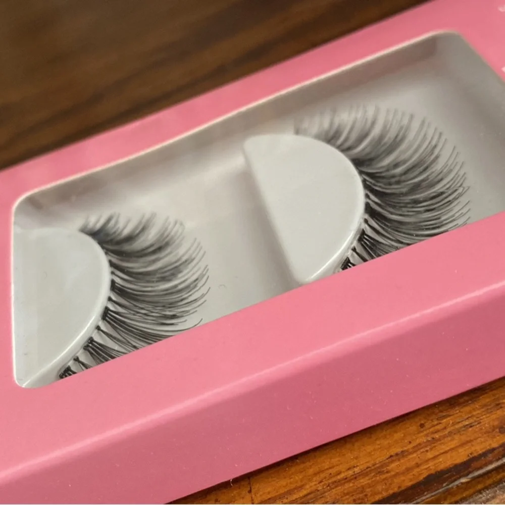 lashes - Picture 1 of 2